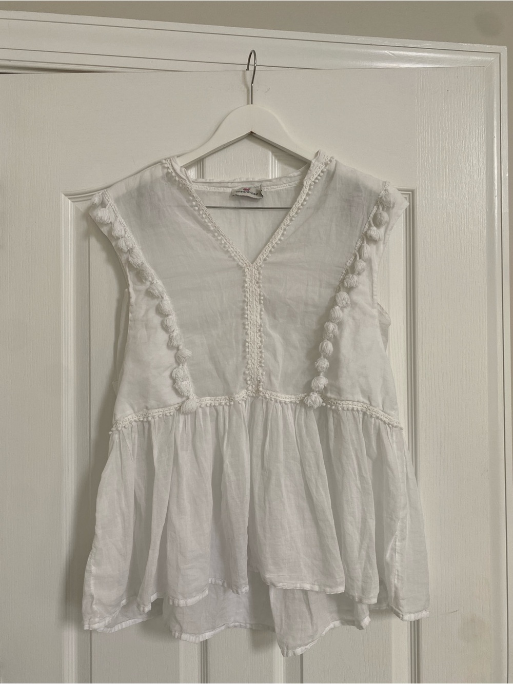 Vineyard Vines White Pom-Pom V-Neck Peplum Tunic